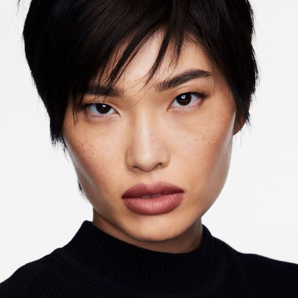 SmashBox Be Legendary Prime and Plush Lipstick - Stepping Out (ROSE NUDE) - Picture 5 of 13